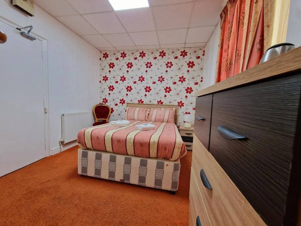 *** Guest house The Albany Hotel Blackpool United Kingdom